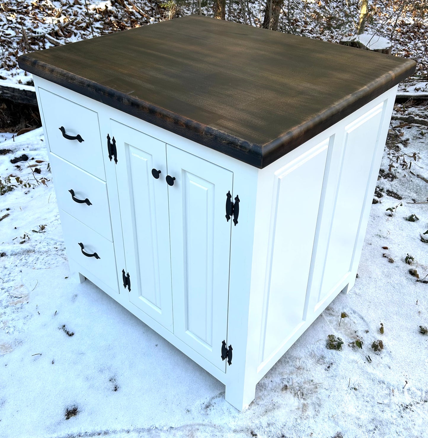 Farmhouse Island Drawers Galore 30x36