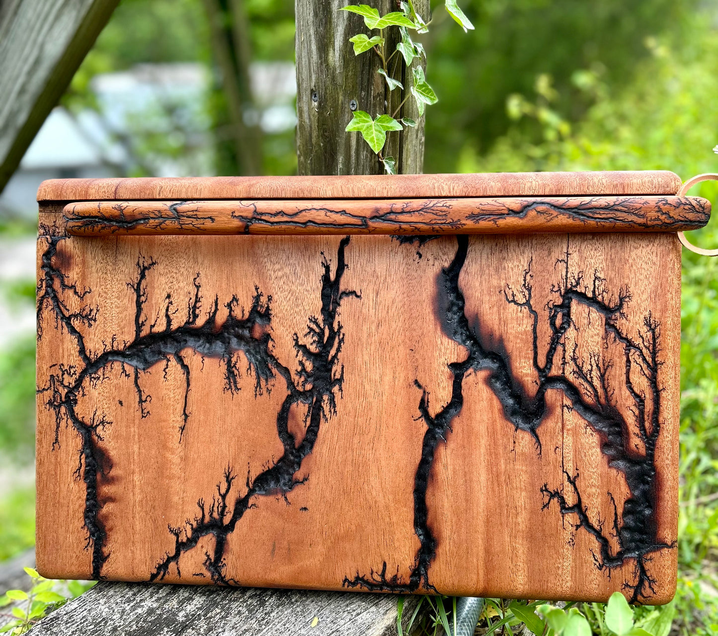 Beef Brisket Mahogany Fractal Burnt Bow Knife and Mahogany Fractal Burnt Cutting Board Set