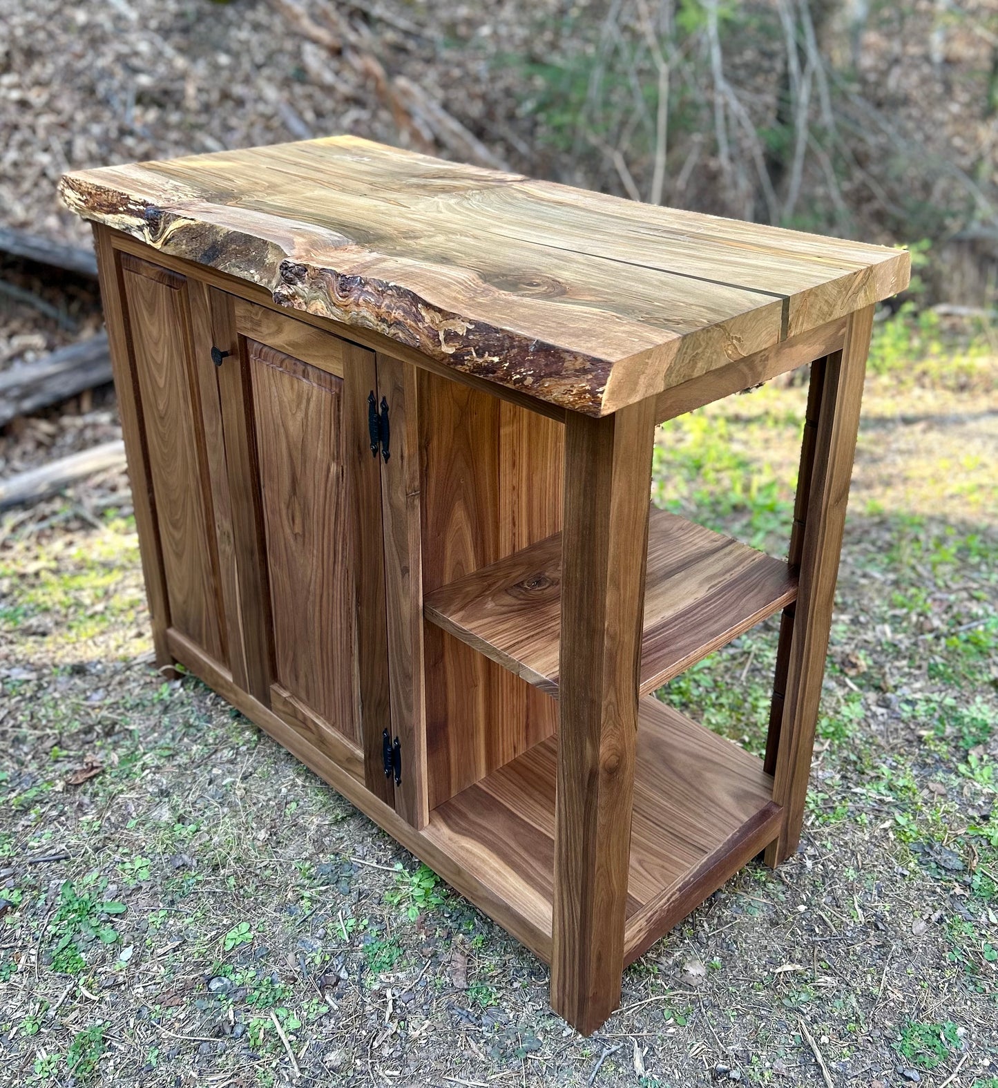 Black Walnut Kitchen Island with Live Edge Ambrosía Maple Slab