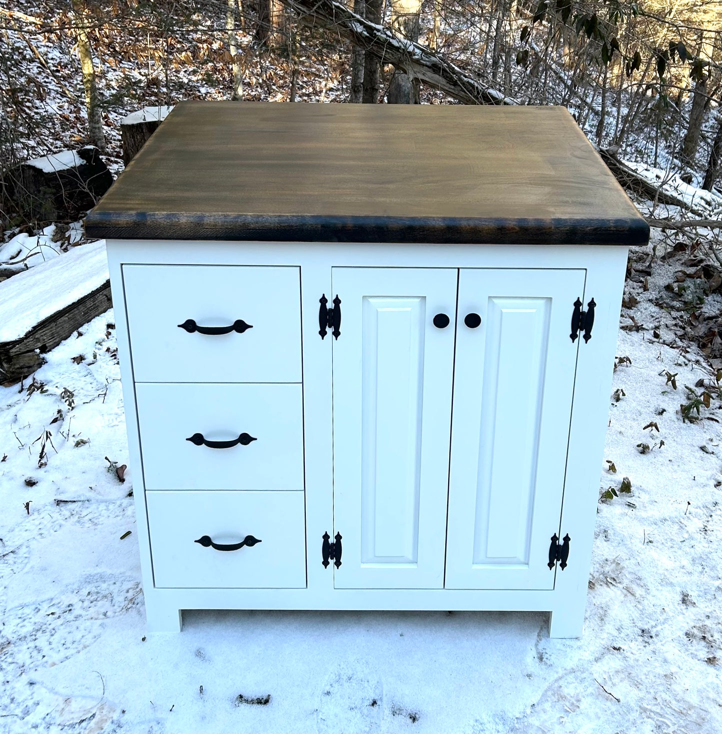 Farmhouse Island Drawers Galore 30x36