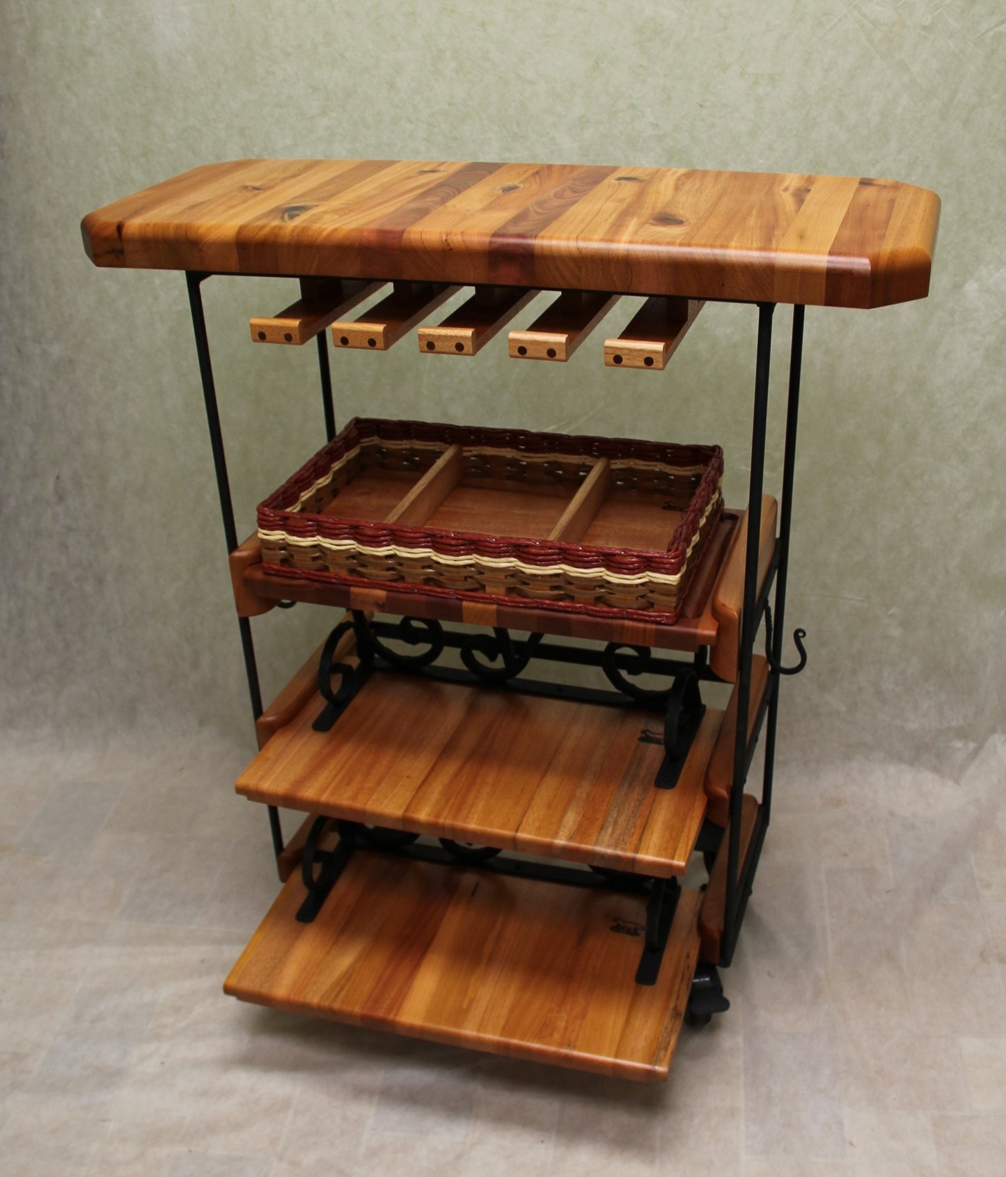 Table--Small bar with casters