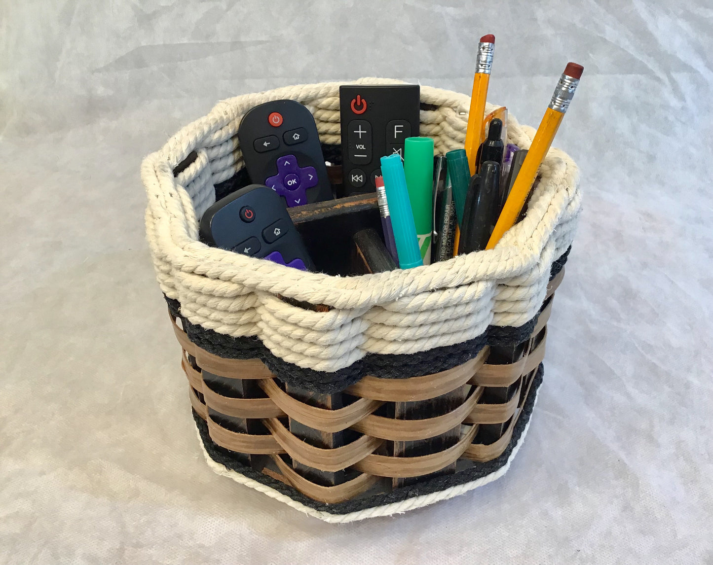 Remote Lazy Susan Basket-Cottage Black