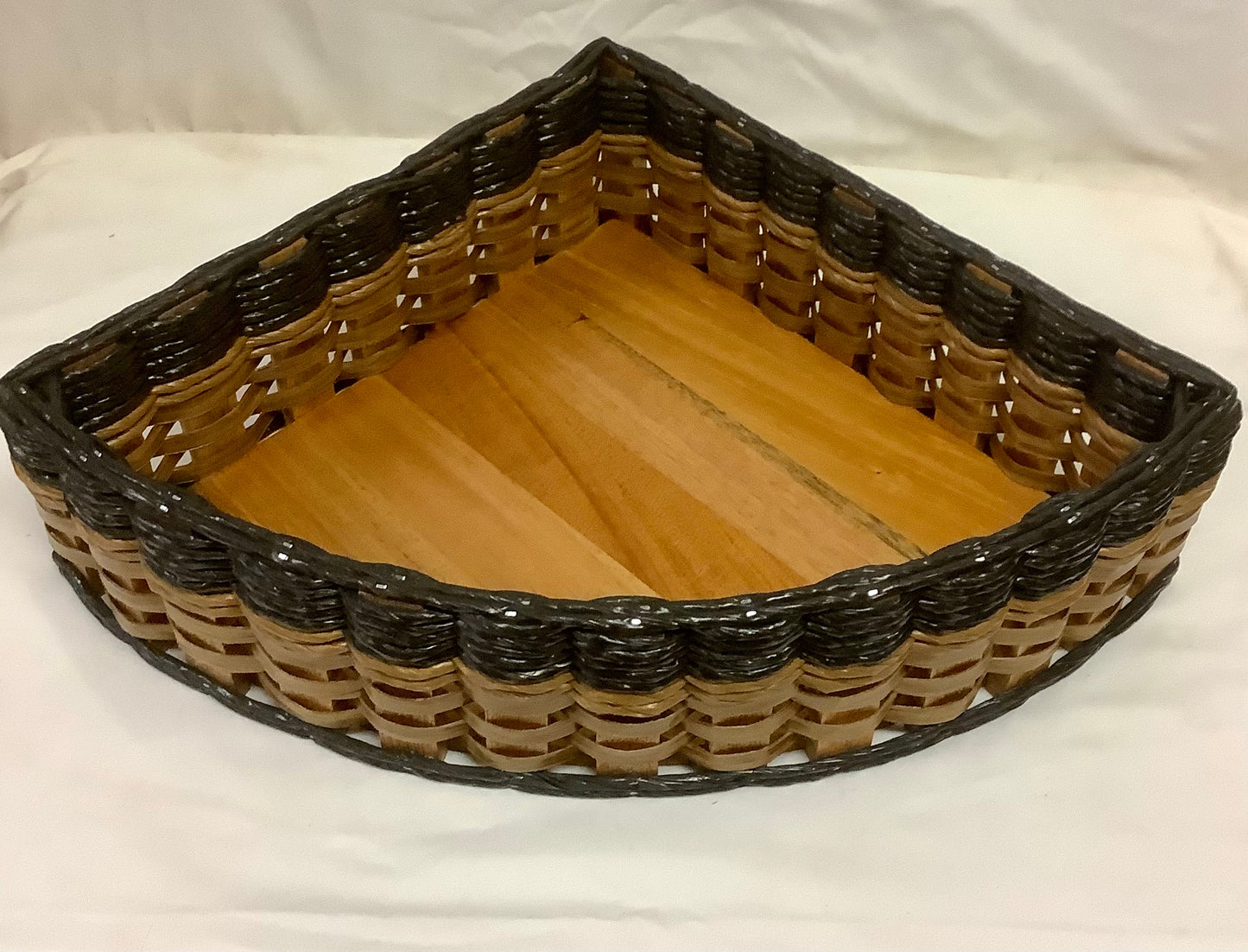 Corner Basket - Large