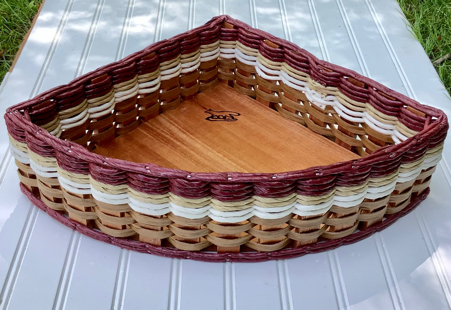 Corner Basket - Large