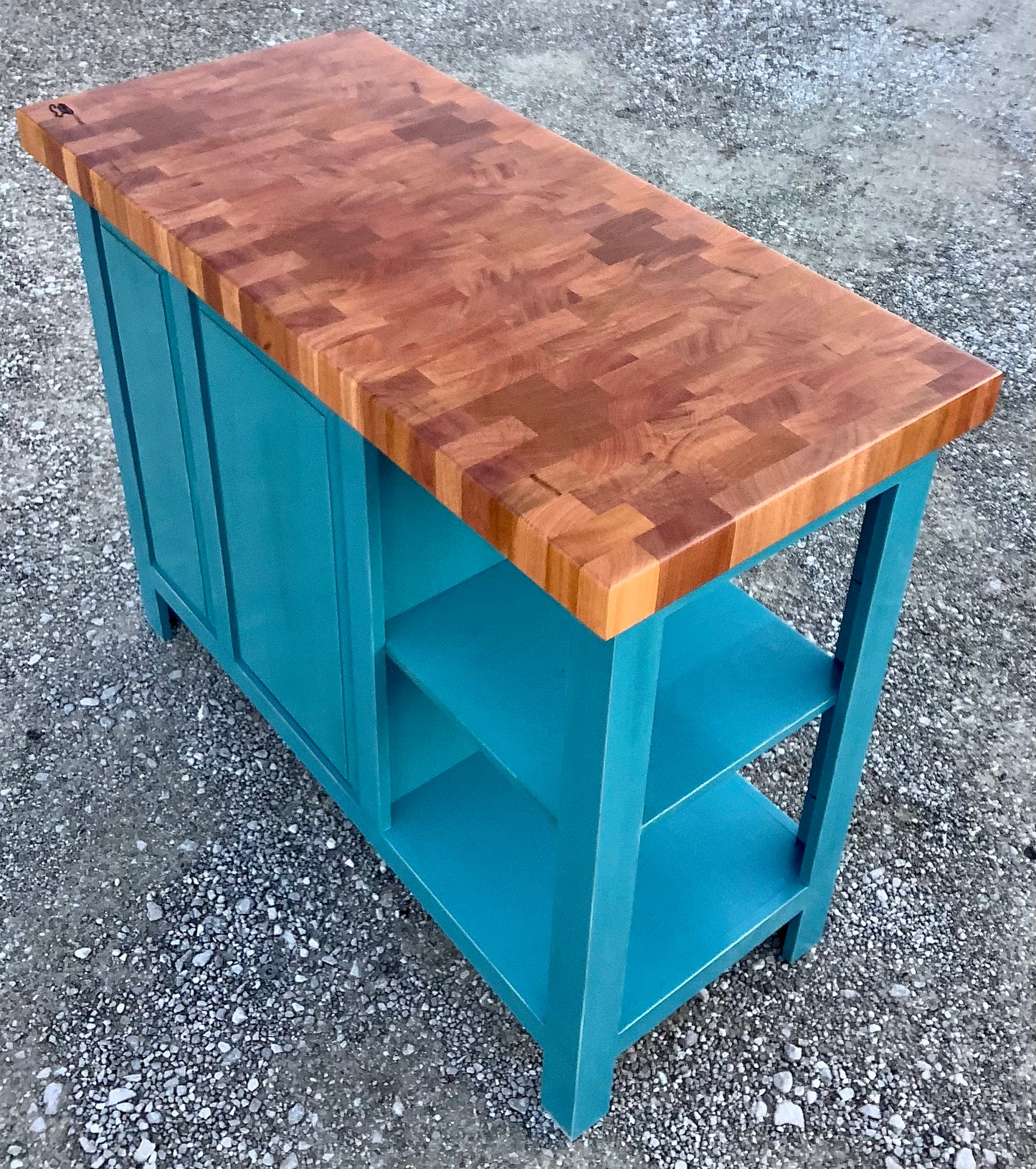Farmhouse Island- Farmhouse Island with drawers