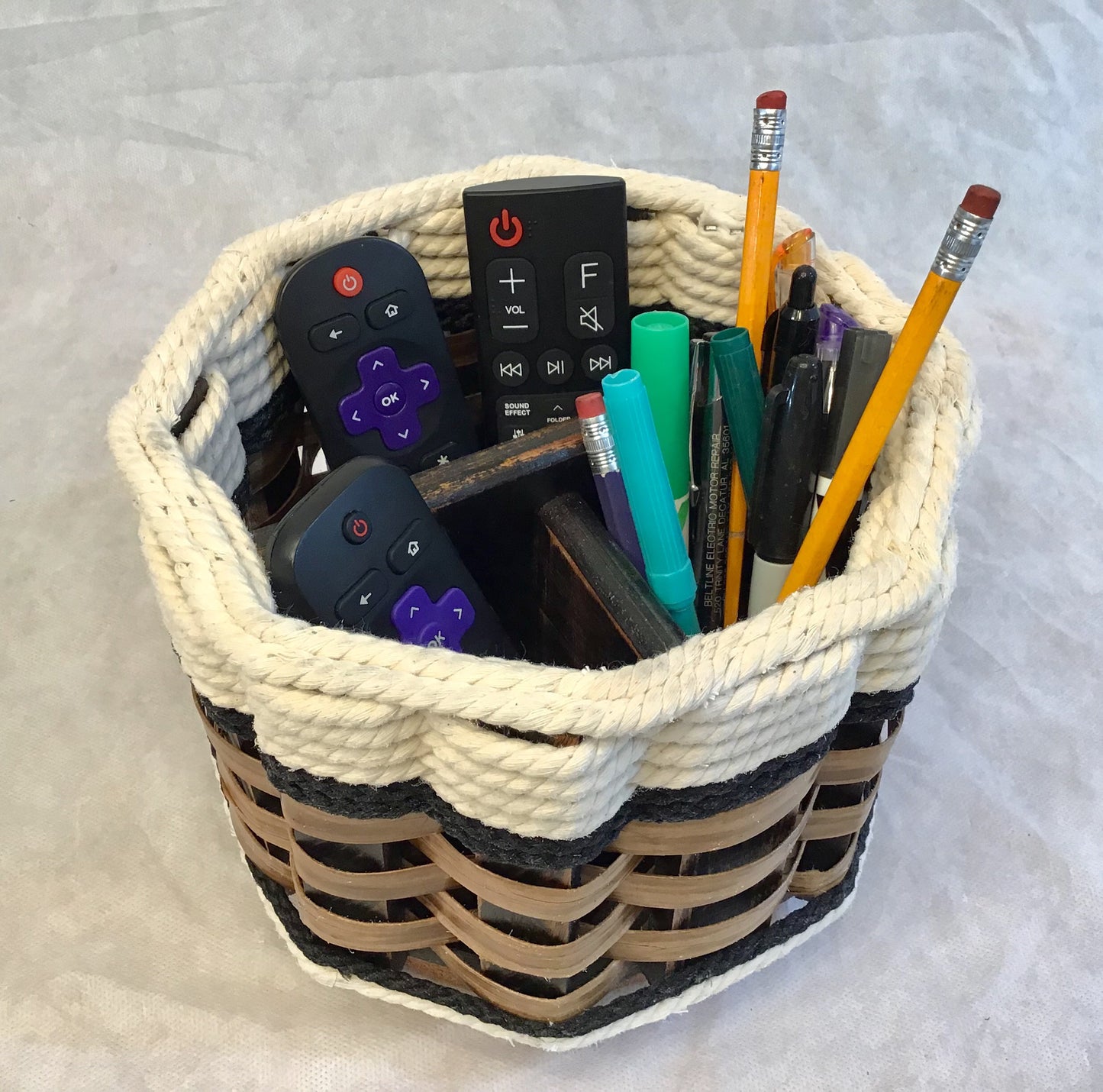 Remote Lazy Susan Basket-Cottage Black