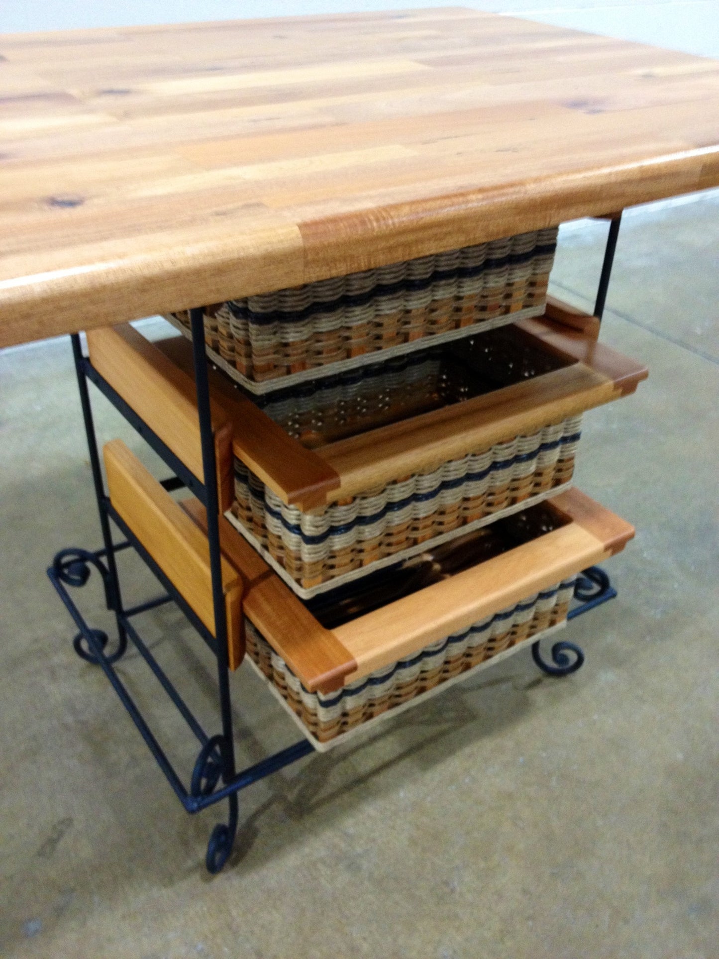 Table-36x45 pub table