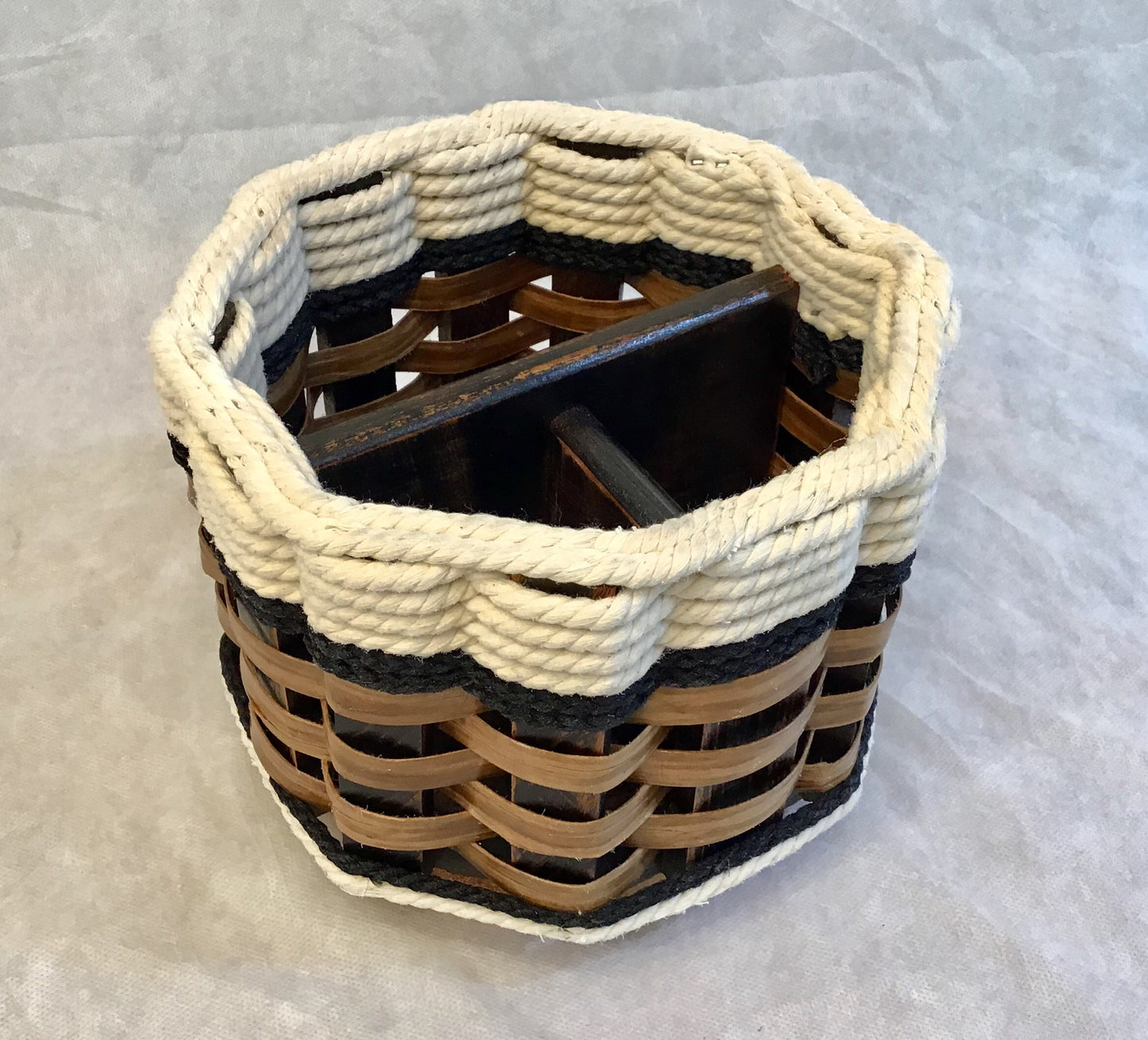 Remote Lazy Susan Basket-Cottage Black