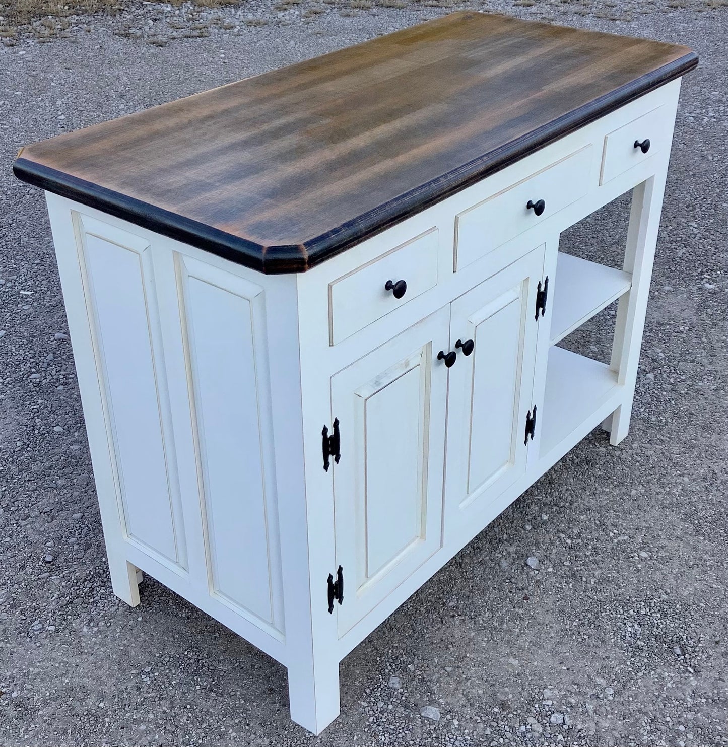 Farmhouse Island- Farmhouse Island with Black Distress Mahogany Top