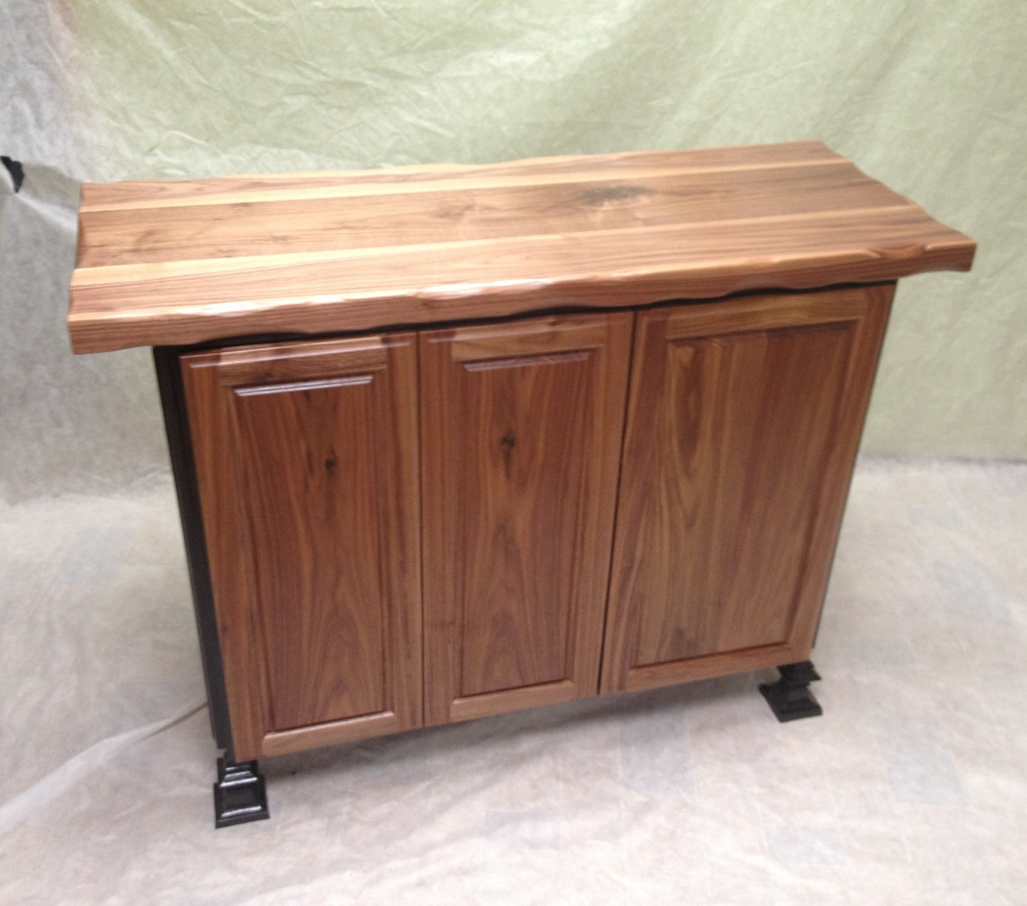 Island/table--24x48 Black Walnut/Distressed Black