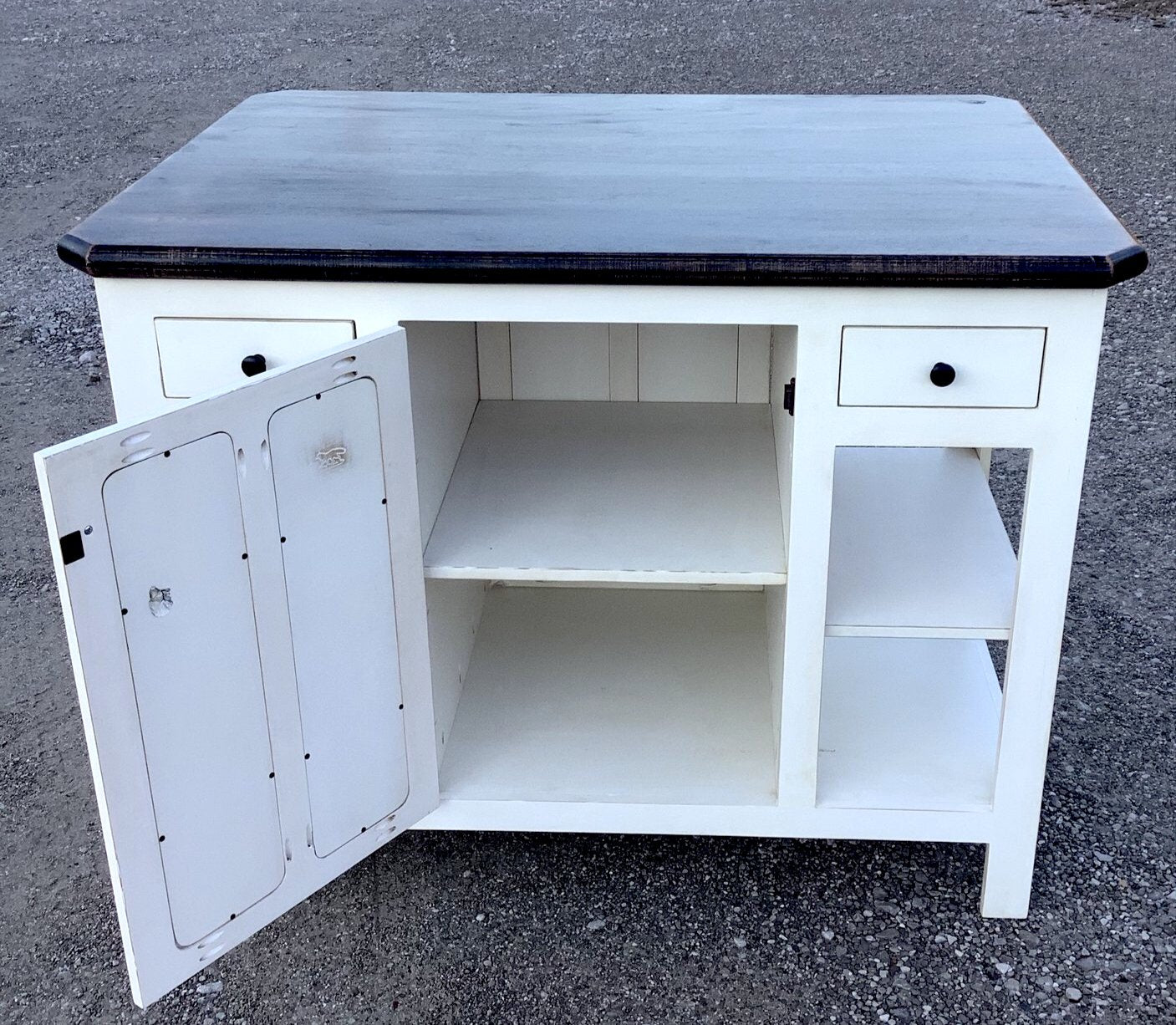 Farmhouse-Mama’s Farmhouse Wine & Storage Island with Benches