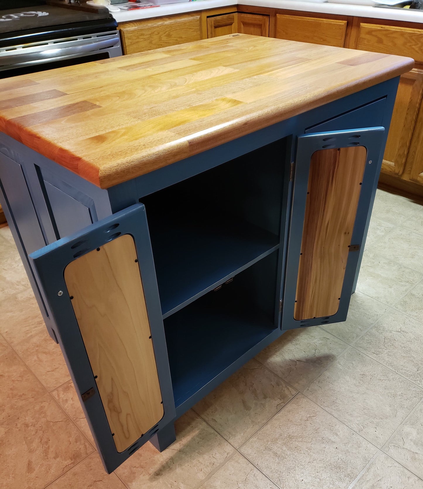 Farmhouse Island Drawers Galore 30x36
