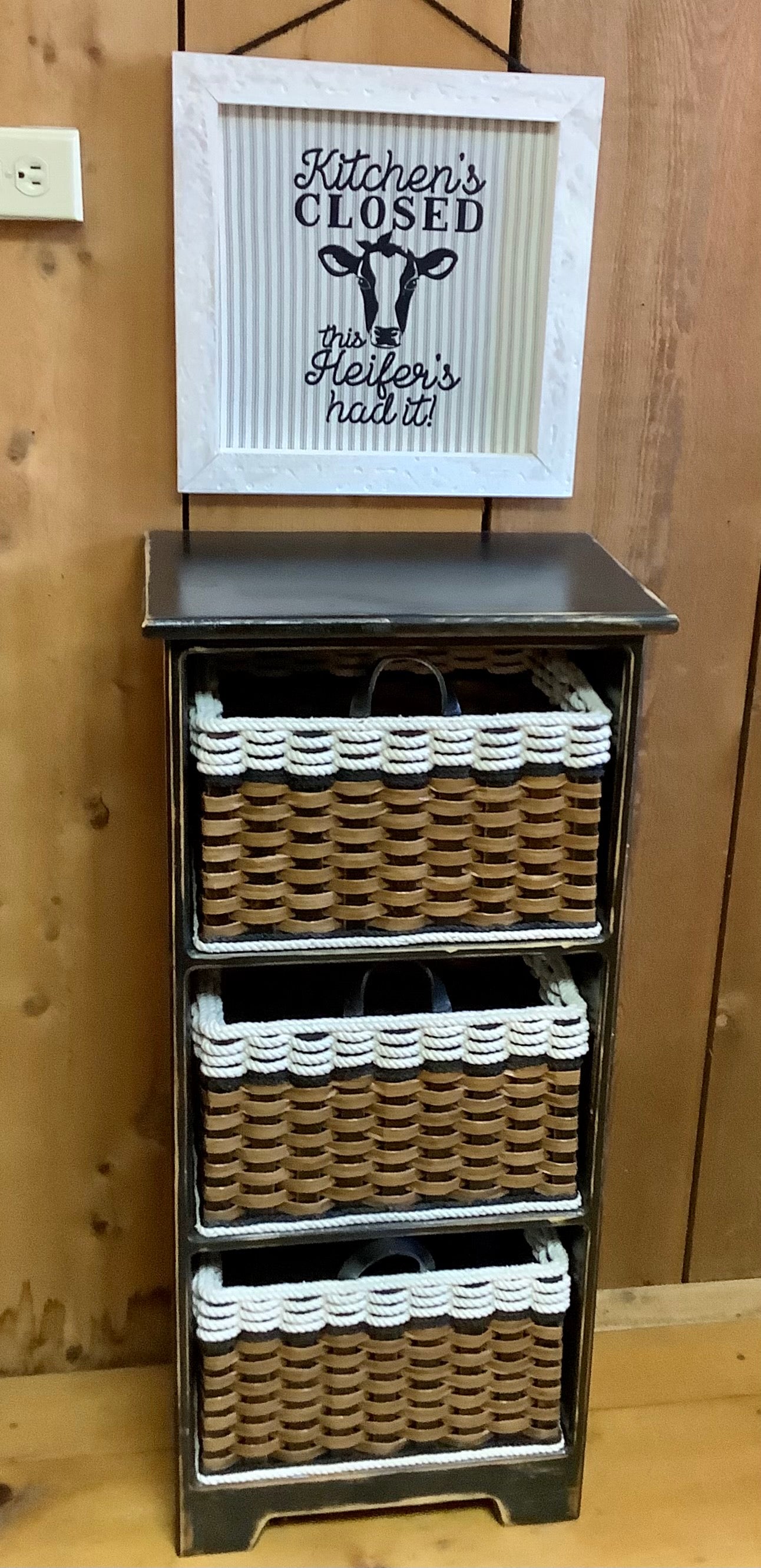 Cubby Book Shelf Unit w/three Cubbies