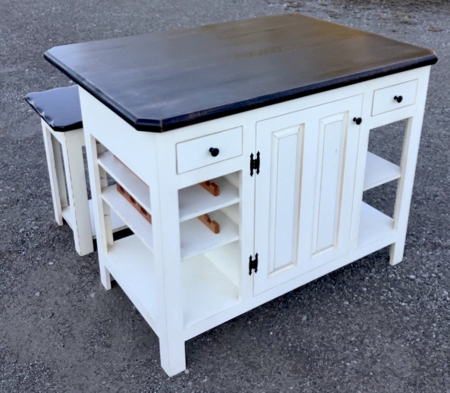 Farmhouse-Mama’s Farmhouse Wine & Storage Island with Benches
