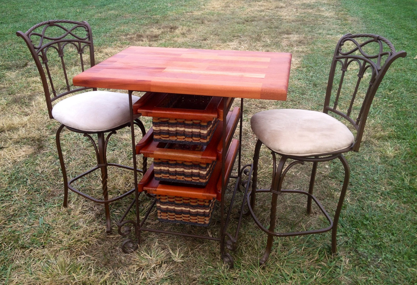 Table-25x36 three drawer with double foot rest