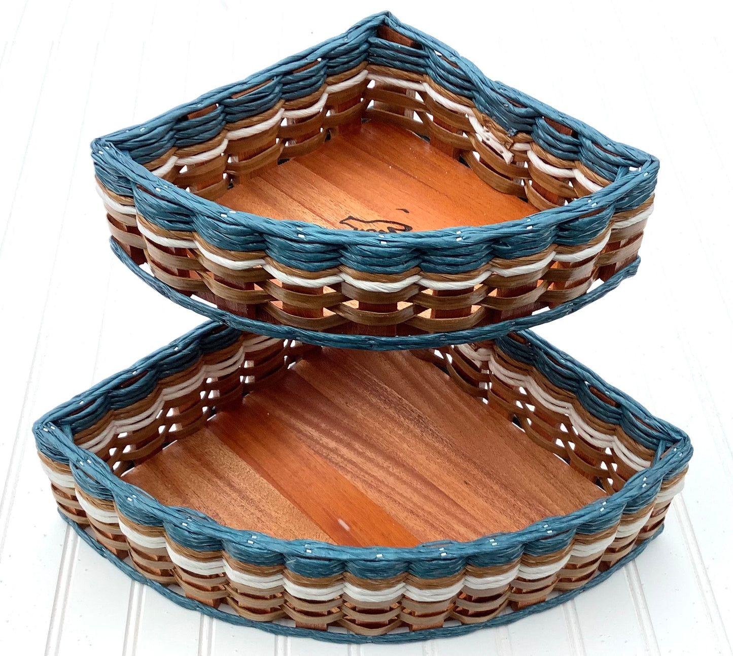 Double Corner Basket