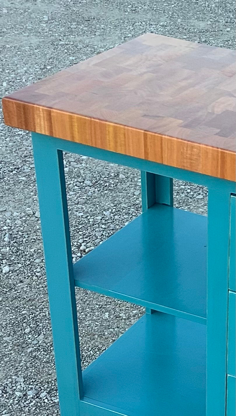 Farmhouse Island-Farmhouse Mobile 22x44 Mahogany End Grain