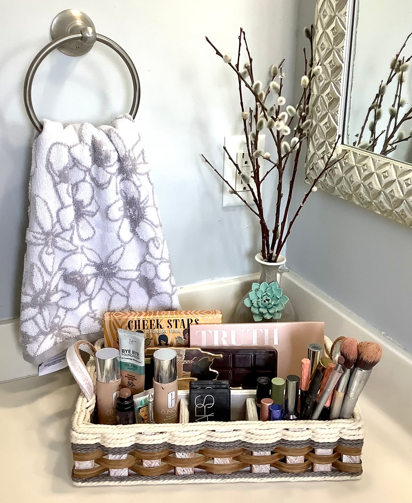 Makeup Basket Large-Cottage Grey