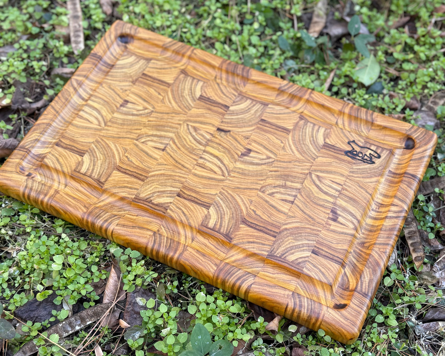 Cutting board-End Grain Canary Wood w/blood trail
