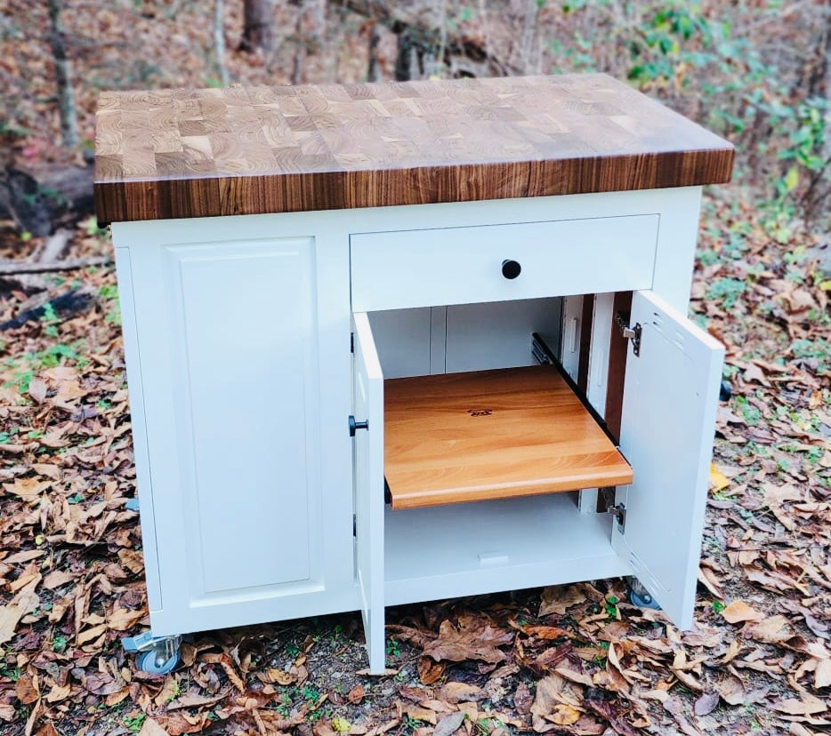 Farmhouse Island-Mobile 22x38 Black Walnut End Grain