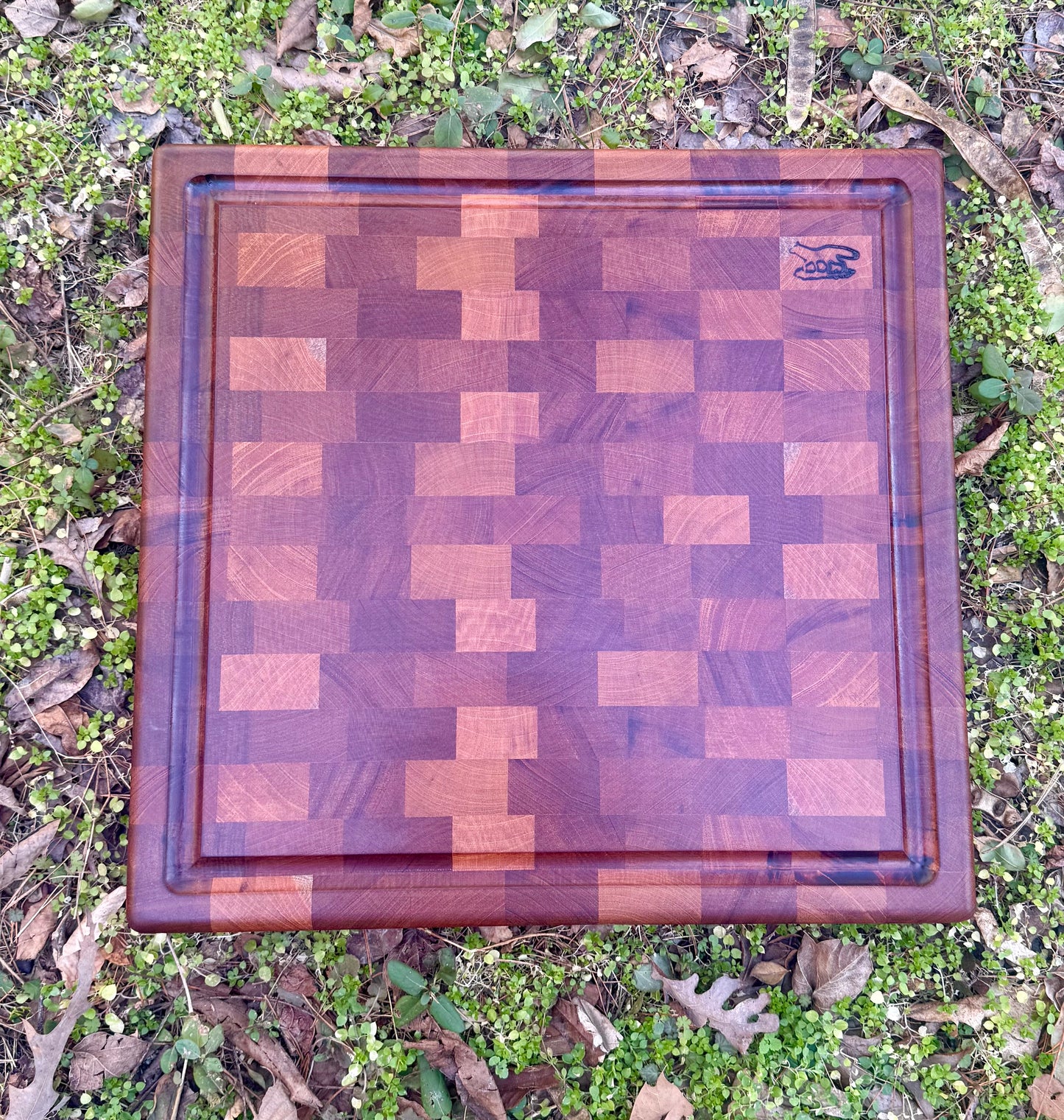 Cutting Board- Mahogany End Grain 2 inches thick with Blood Route