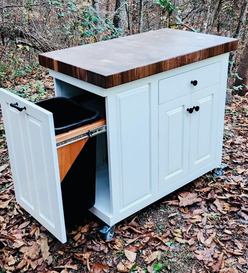 Farmhouse Island-Mobile 22x38 Black Walnut End Grain