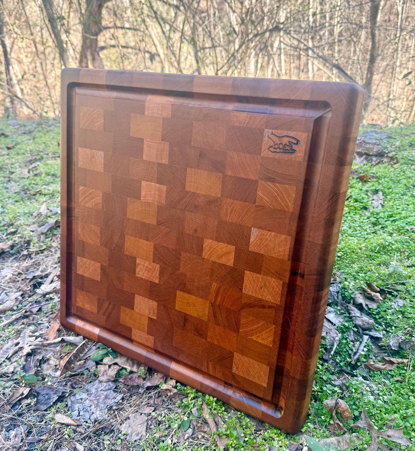 Cutting Board- Mahogany End Grain 2 inches thick with Blood Route