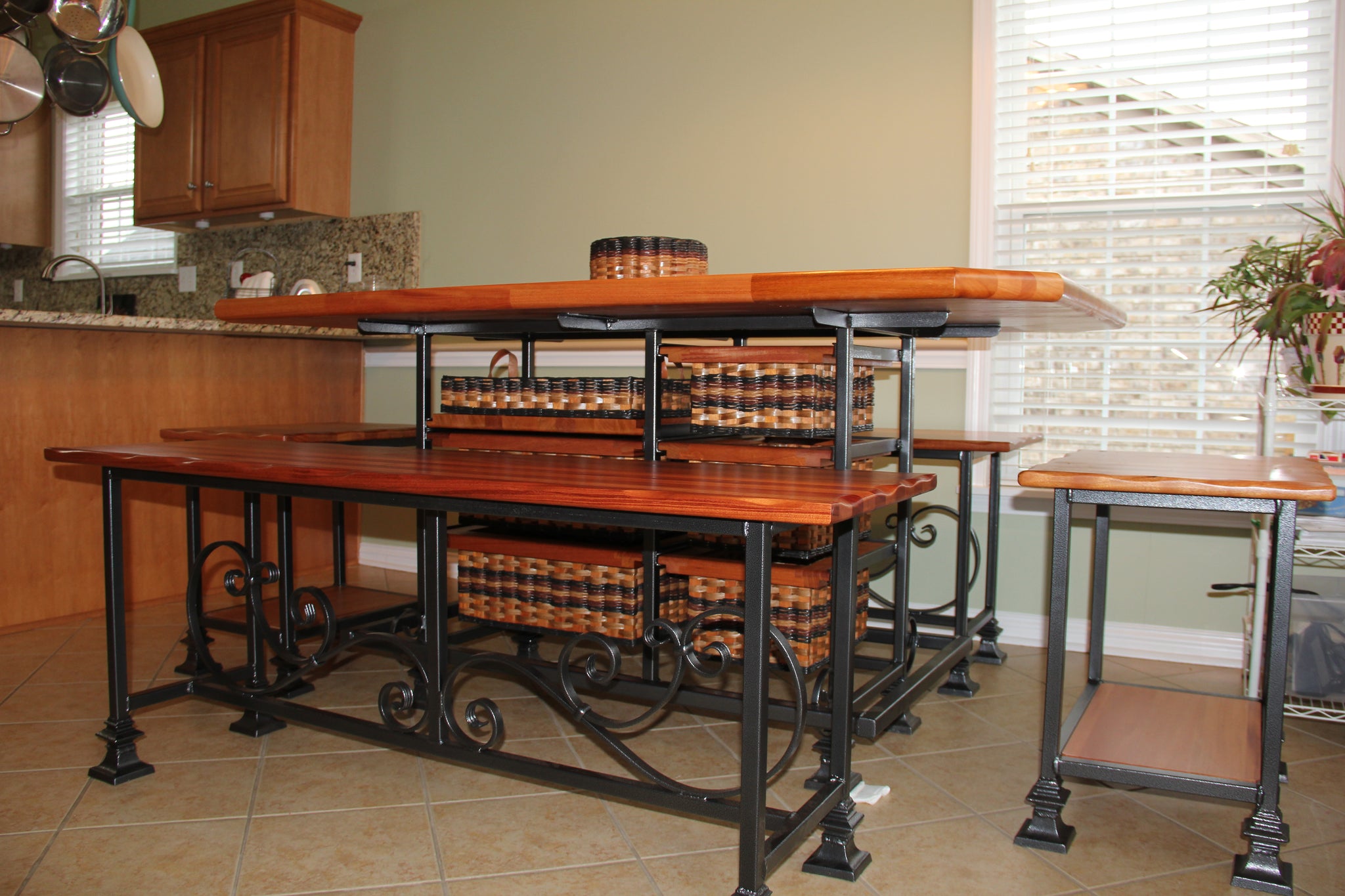 Table-40x72 Mahogany Table w/4 benches