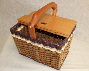 Lidded Picnic Basket-small