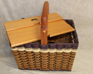 Lidded Picnic Basket-small