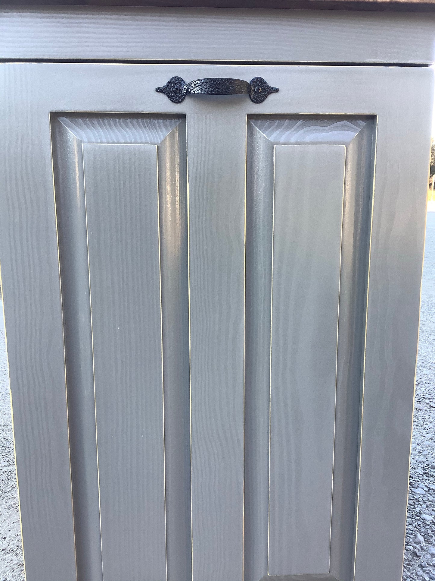 Farmhouse Tilt Out Single Trash Can