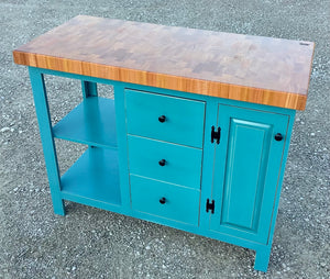 Farmhouse Island- Farmhouse Island with drawers