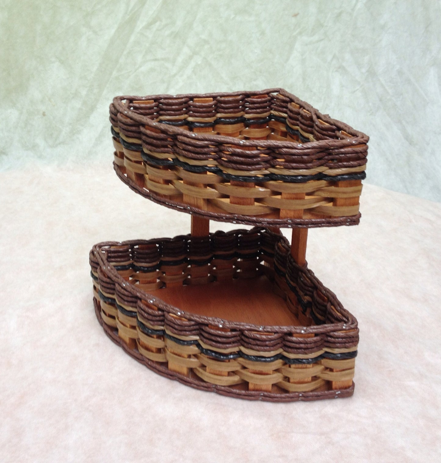 Double Corner Basket-small