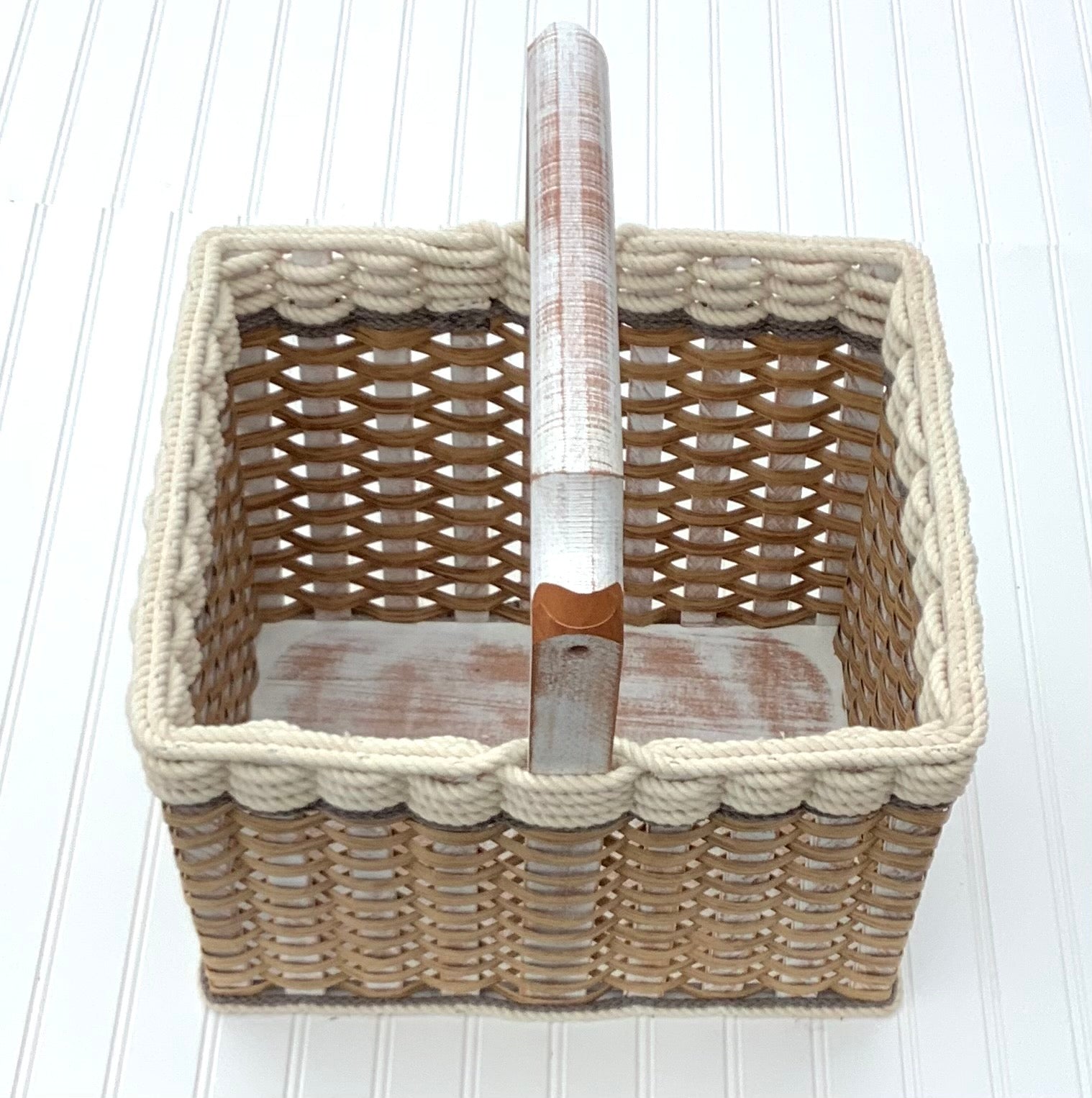 Lidded Picnic Basket Large-Cottage Grey