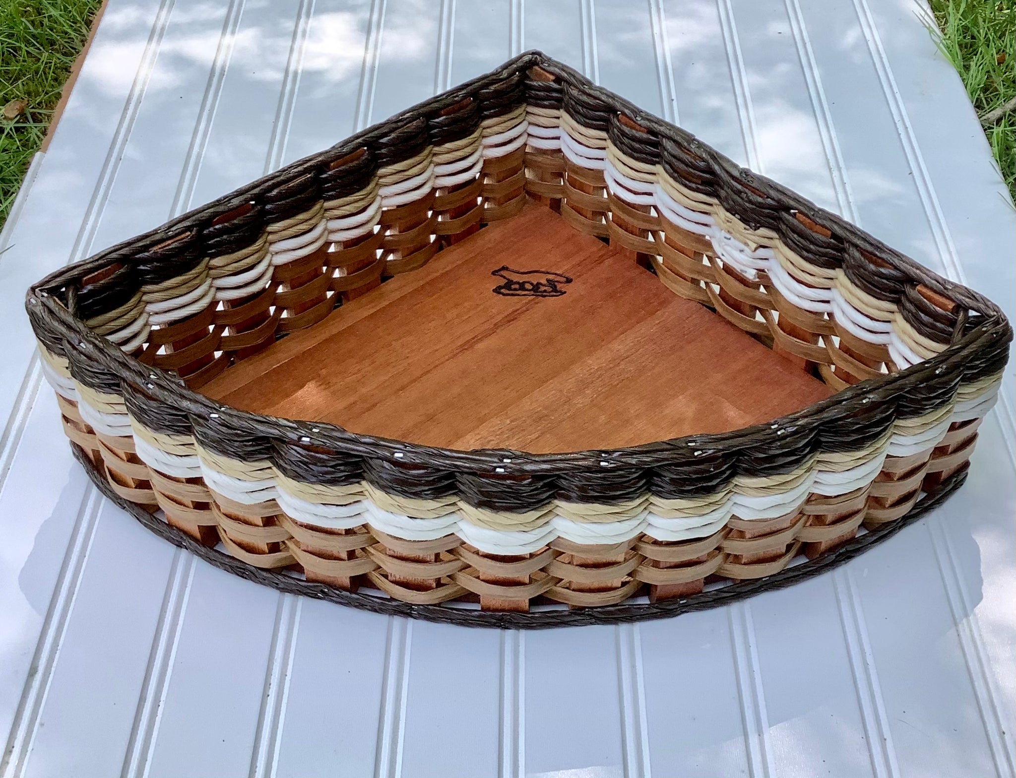 Corner Basket - Large