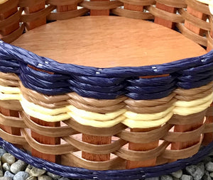 Lidded Yarn Basket w/dividers